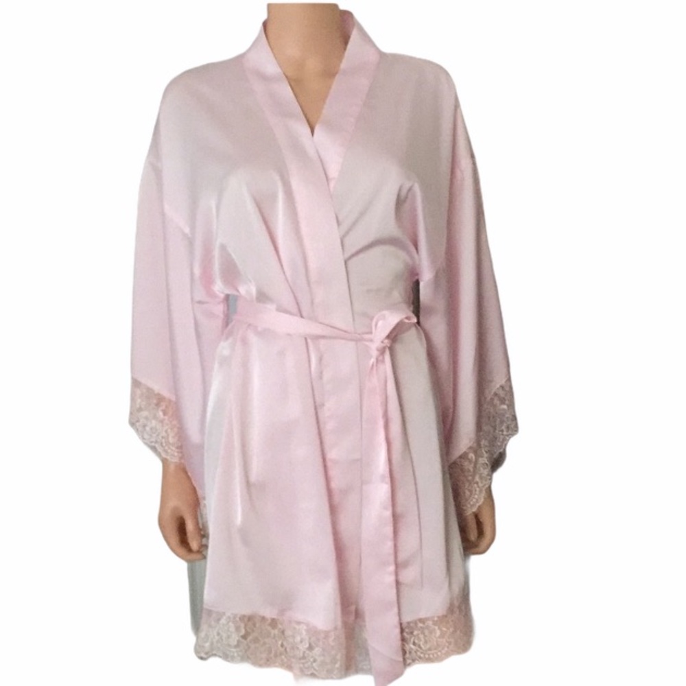 NWOT Old Shanghai short pink robe/kimono